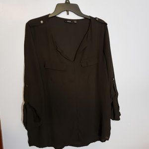 Apt. 9 Long Sleeve Black Roll Tab Tunic